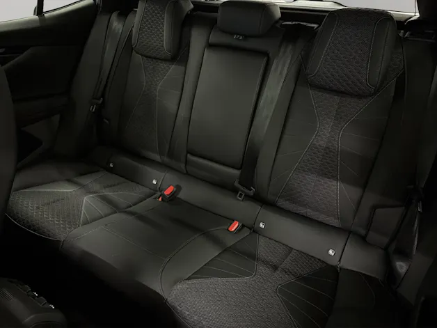 DS Automobiles No4 1.2 Hybrid Pallas