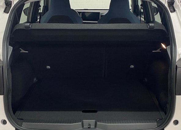 Vehicle image 14 Vehicle image 14