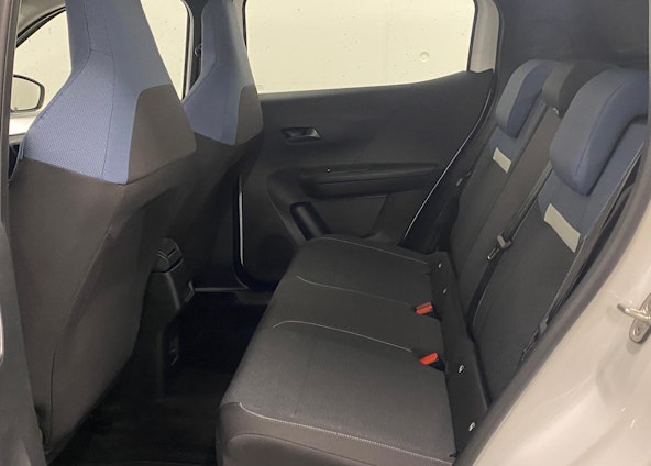 Vehicle image 9 Vehicle image 9