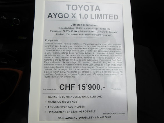 Vehicle image 11