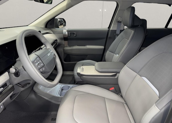 Vehicle image 9 Vehicle image 9