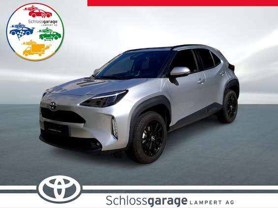 First vehicle image