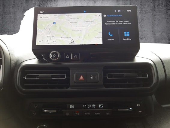 Vehicle image 8 Vehicle image 8