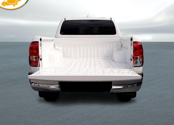 Vehicle image 4 Vehicle image 4