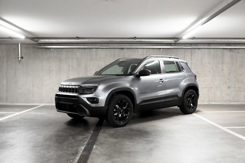 Vehicle image JEEP AVENGER