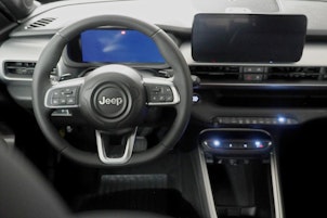 Vehicle image JEEP Avenger 1.2 MHEV Upland 4xe