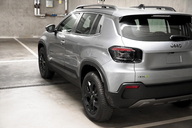 Vehicle image JEEP AVENGER