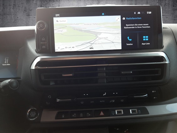 Vehicle image 8 Vehicle image 8