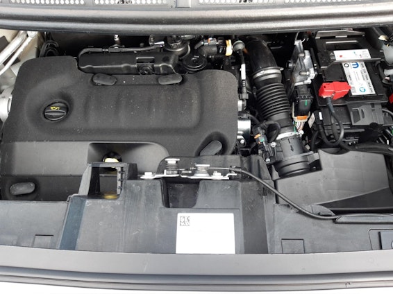 Vehicle image 15 Vehicle image 15