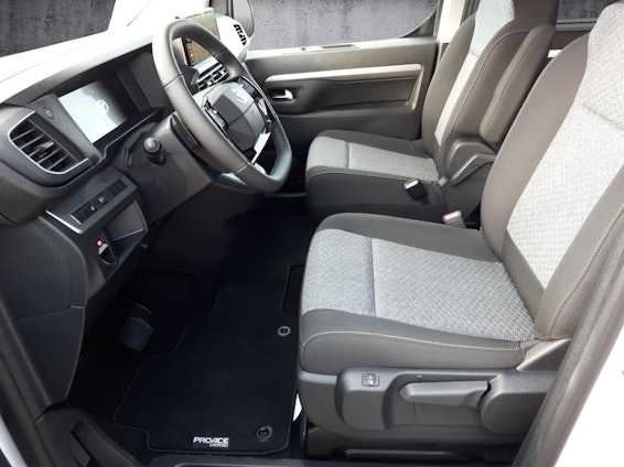 Vehicle image 3 Vehicle image 3