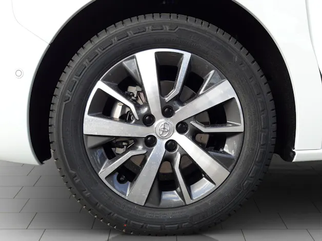 Toyota PROACE Verso L2 2.0 D Trend