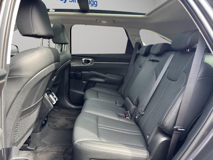 Vehicle image KIA SORENTO