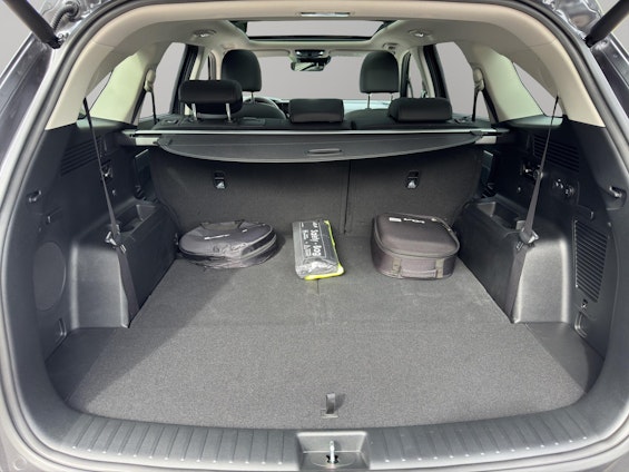 Vehicle image 10 Vehicle image 10