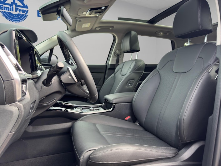 Vehicle image KIA SORENTO