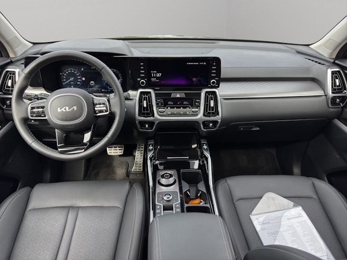 Vehicle image KIA SORENTO