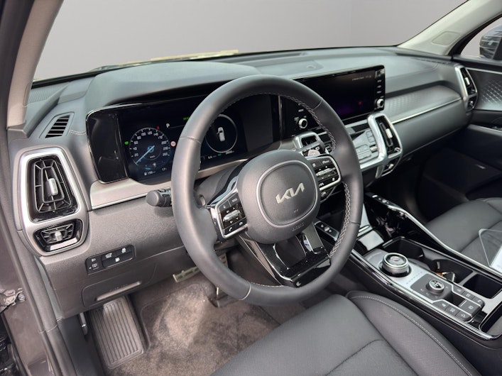 Vehicle image KIA SORENTO