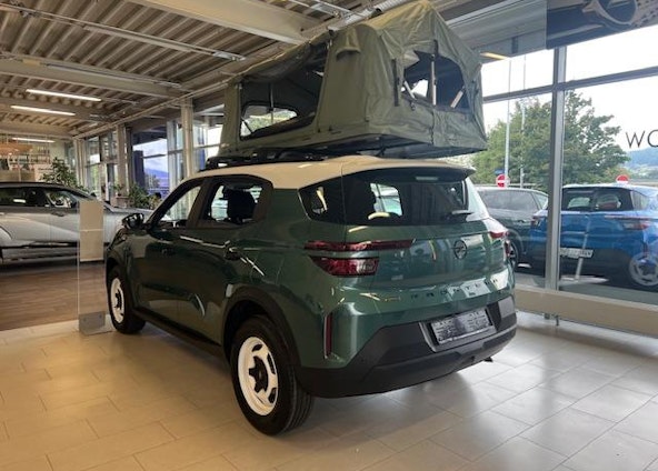 Vehicle image 3 Vehicle image 3