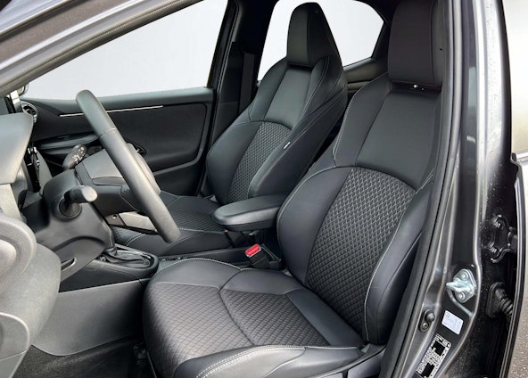 Vehicle image 14 Vehicle image 14