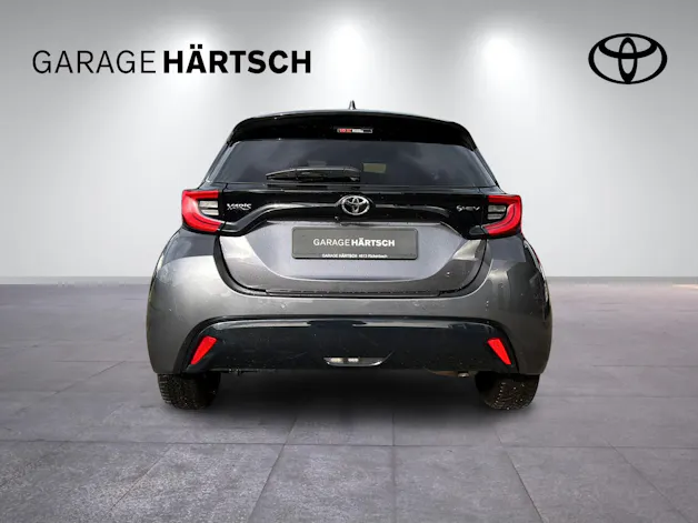 Toyota Yaris 1.5 VVT-i HSD Premium