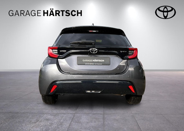 Vehicle image 4 Vehicle image 4