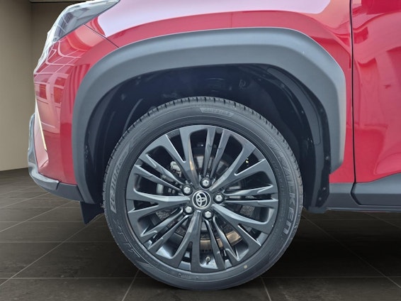 Vehicle image 18