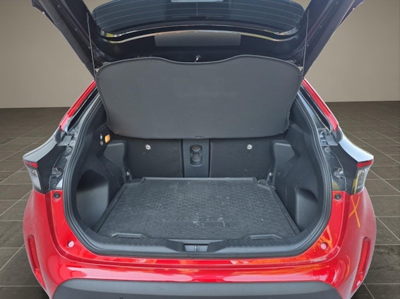 Vehicle image 17