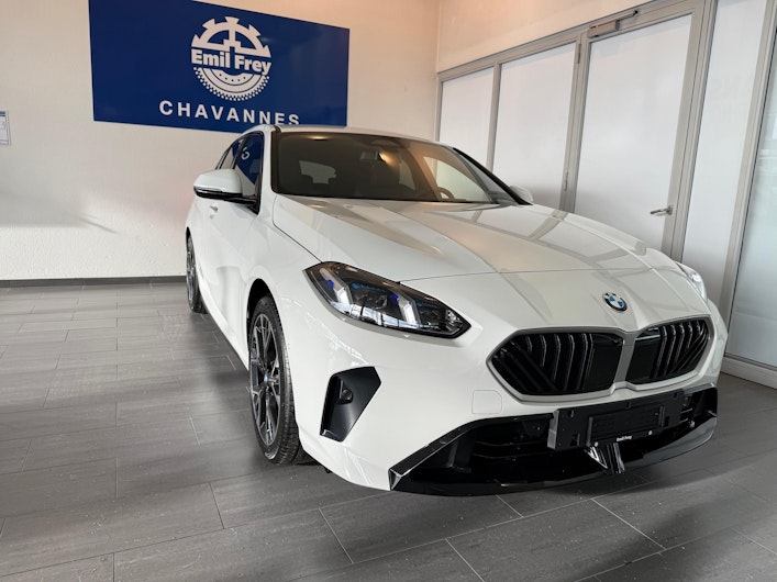 Vehicle image BMW 1 SERIES