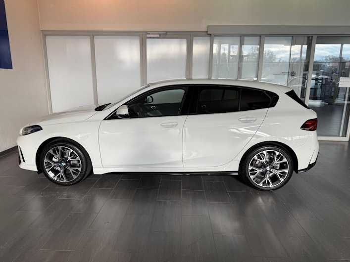 Vehicle image BMW 1 SERIES