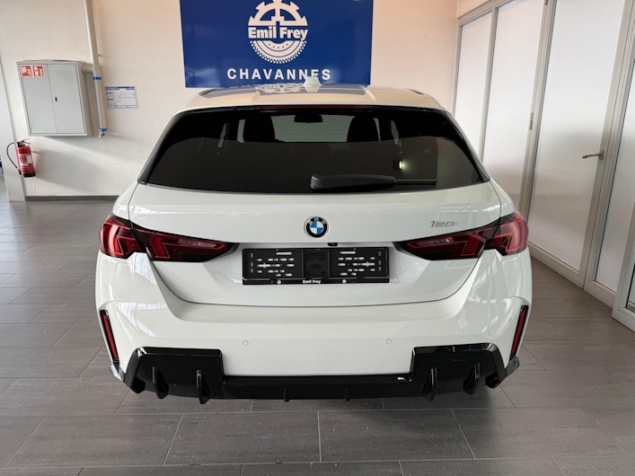 Vehicle image BMW 1 SERIES