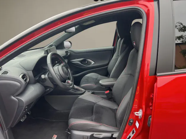 Toyota Yaris 1.5 VVT-i HSD GR Sport 130