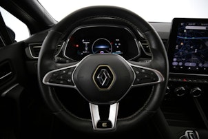 Vehicle image RENAULT Captur 1.6 E-Tech techno