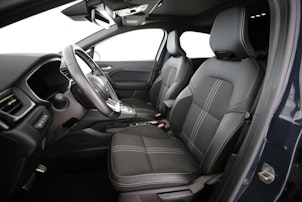 Vehicle image RENAULT Captur 1.6 E-Tech techno