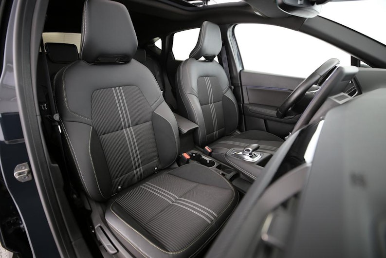 Vehicle image RENAULT CAPTUR