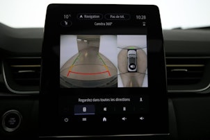 Vehicle image RENAULT Captur 1.6 E-Tech techno