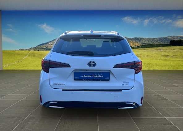 Vehicle image 3 Vehicle image 3