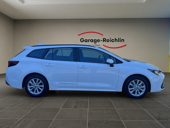 Vehicle image 5 Vehicle image 5