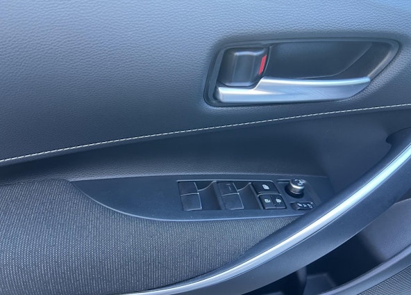 Vehicle image 14 Vehicle image 14