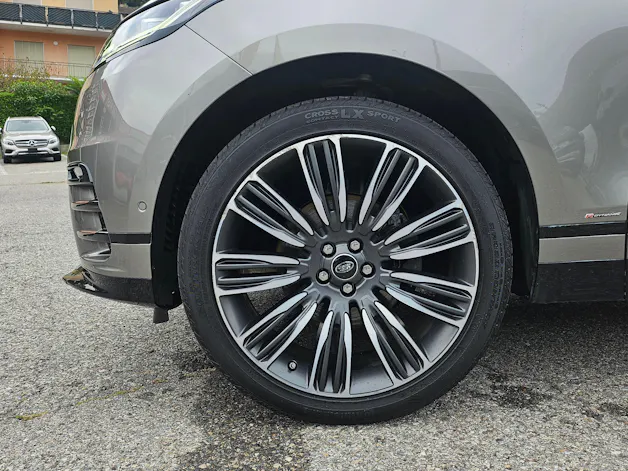Land Rover Range Rover Velar 2.0 T R-Dynamic HSE