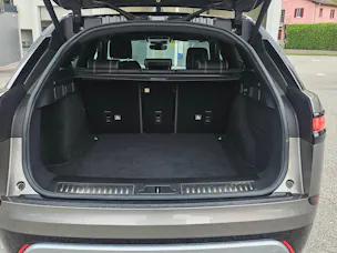 Land Rover Range Rover Velar 2.0 T R-Dynamic HSE