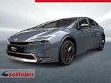 First vehicle image