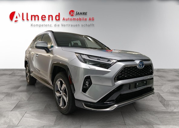 First vehicle image First vehicle image