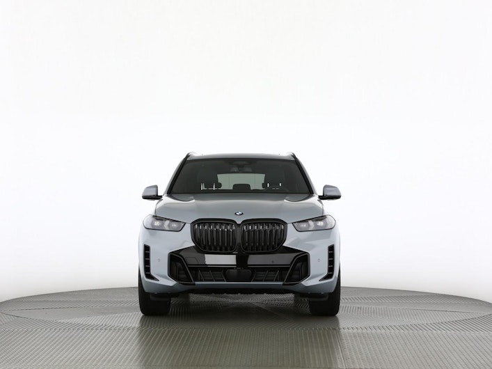Vehicle image BMW X5