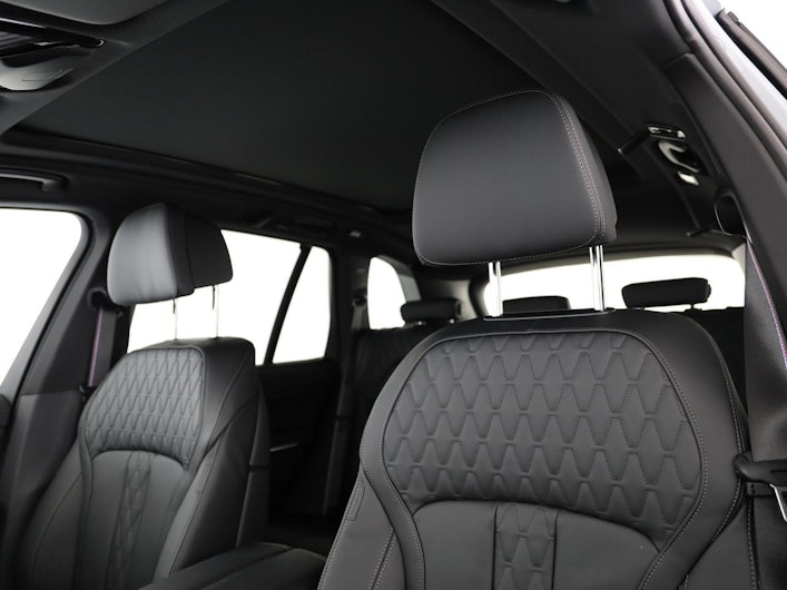 Vehicle image BMW X5