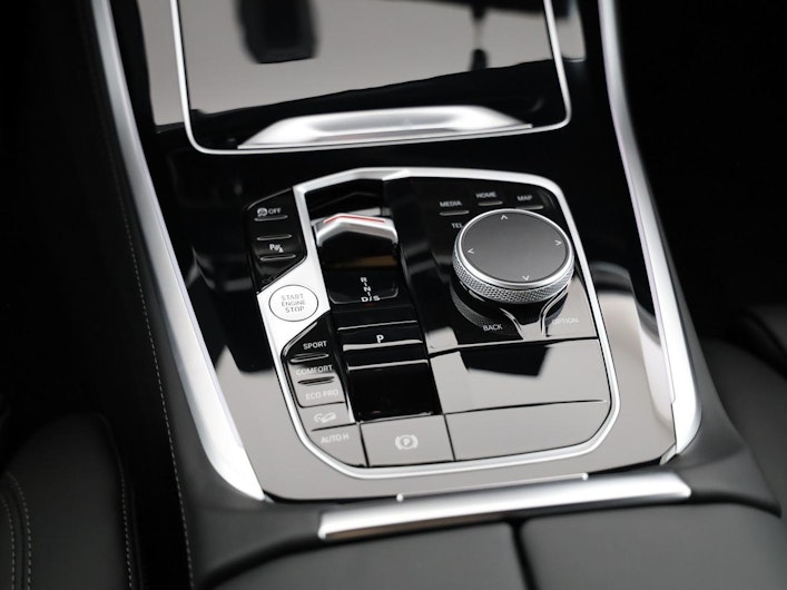 Vehicle image BMW X5