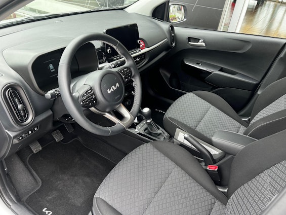 Vehicle image 5 Vehicle image 5