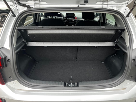 Vehicle image 7 Vehicle image 7