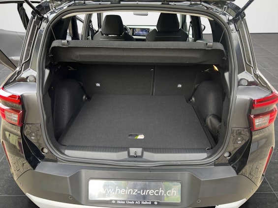 Vehicle image 9 Vehicle image 9