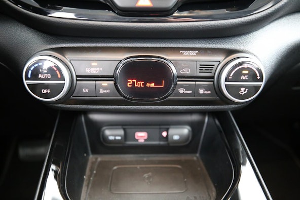 Vehicle image 8 Vehicle image 8