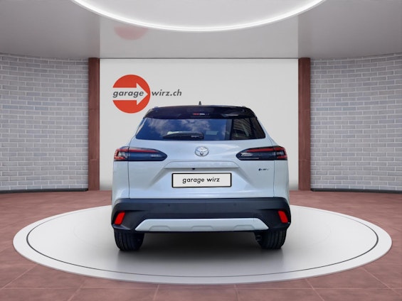 Vehicle image 3 Vehicle image 3