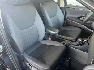 Toyota Yaris 1.5 VVT-i HSD Trend